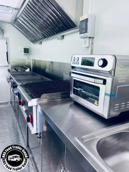 Preview: Lassen Sie Ihren Ideen für die Inneneinrichtung freien Lauf.Der Preis beinhaltet Das AL-KO Fahrwerk inclusive Kabine, Inneneinrichtung zum günstigen Aufpreis